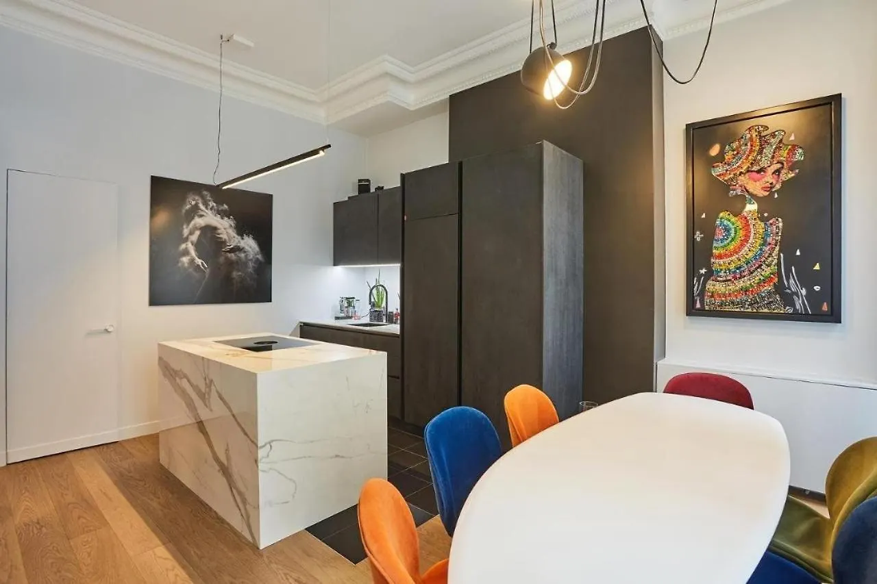 Saffron Rainbow Hotel Rome Apartment