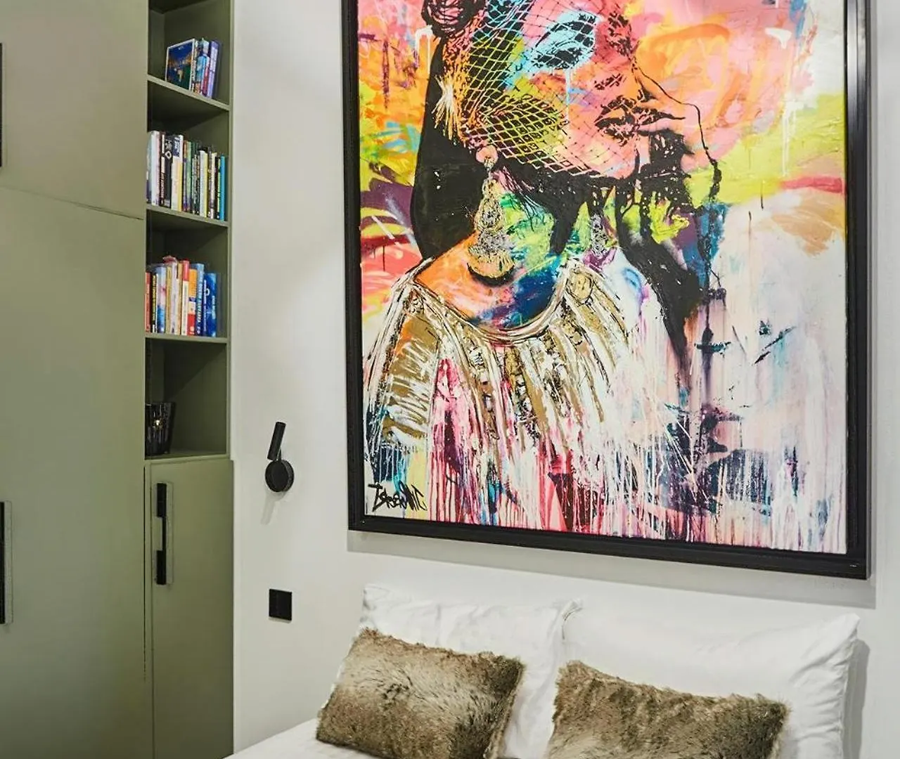 Apartment Saffron Rainbow Hotel Rome Italy